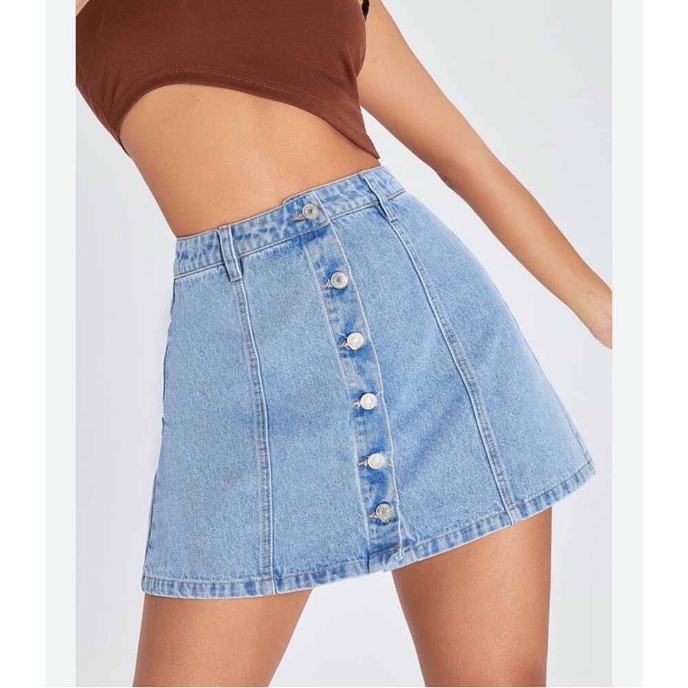 Forever 21 Denim Light Wash Button Front Jean A Line High Rise Casual Mini Skirt